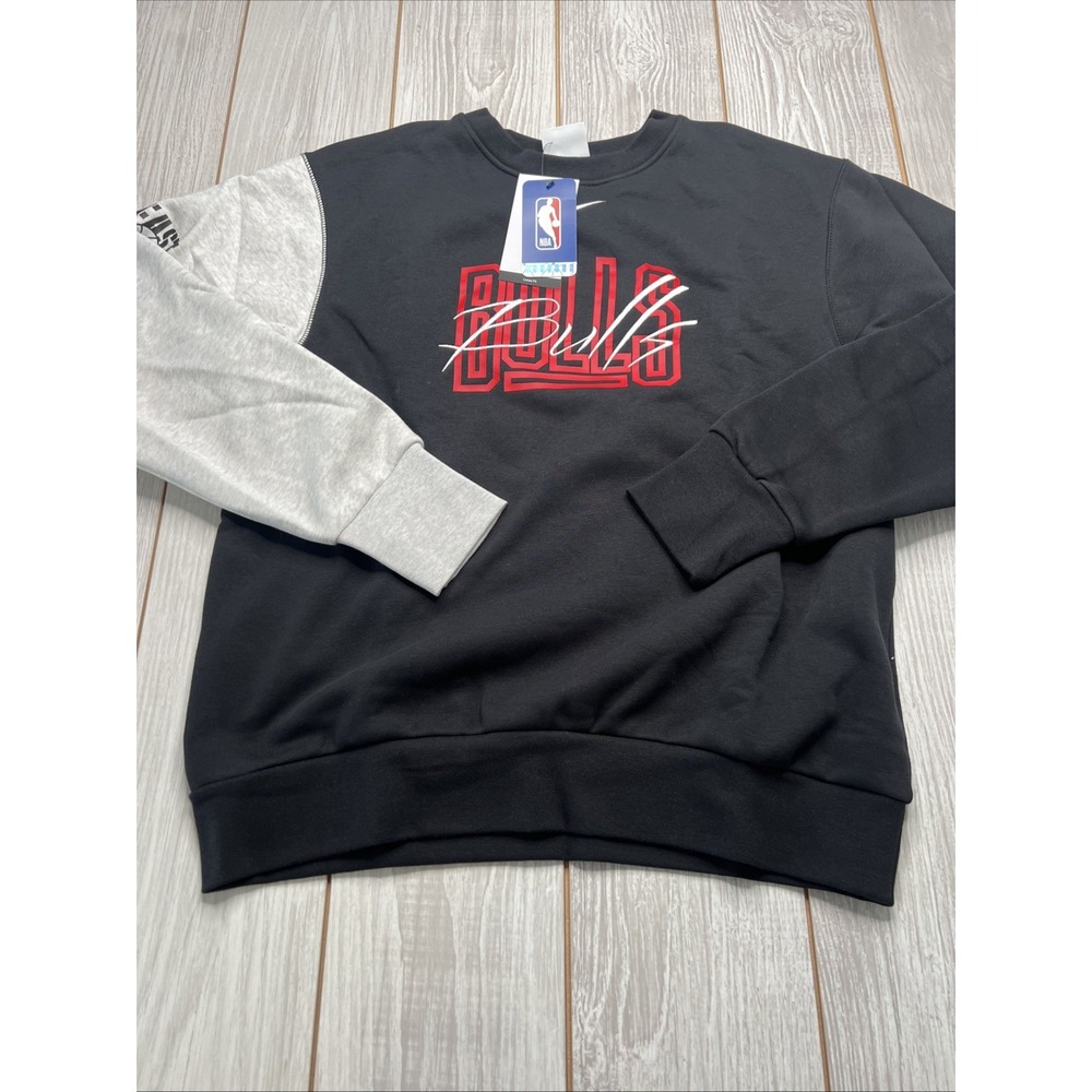 New Nike Men's Chicago Bulls Courtside Versus Force Crew Sweatshirt Size Medium